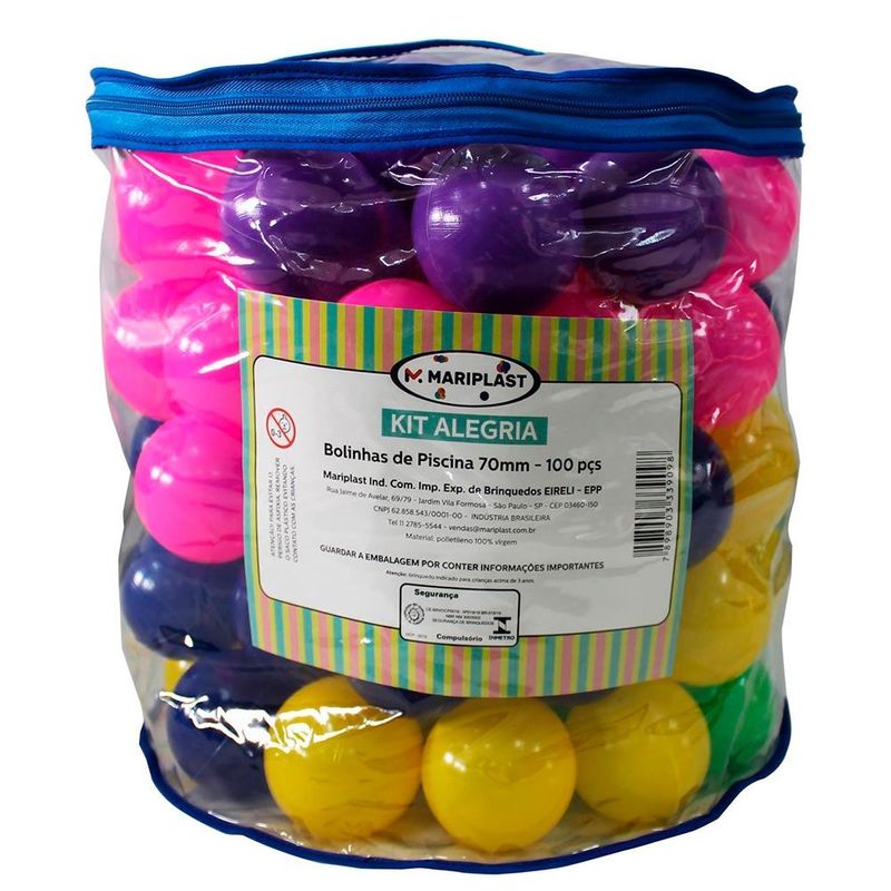 Bolas de plástico coloridas. itens de lazer e jogos.