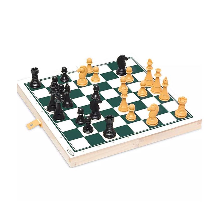 O jogo de xadrez é disputado em um tabuleiro como o da imagem a