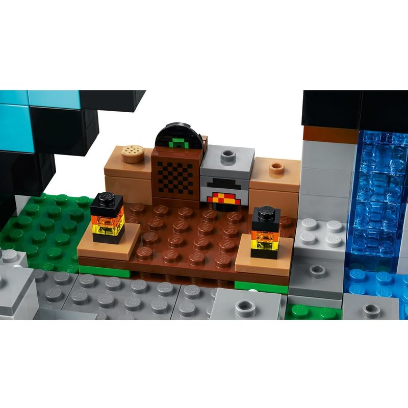 Lego Minecraft-O Posto Avançado da Espada