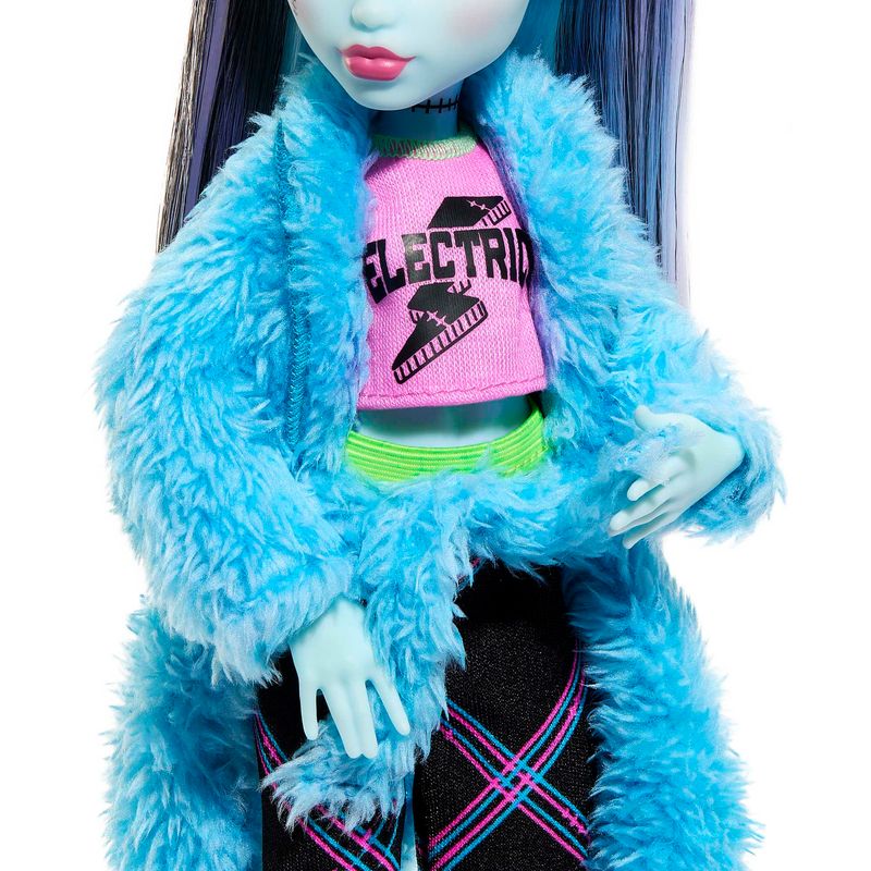 Monster High Boneca Creepover Twyla : : Brinquedos e