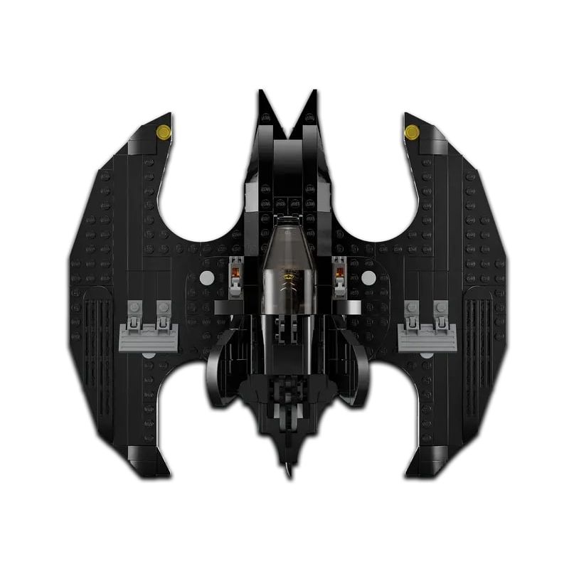 LEGO Batman - Batwing Batman vs Coringa - 357 Peças - 76265 -  superlegalbrinquedos